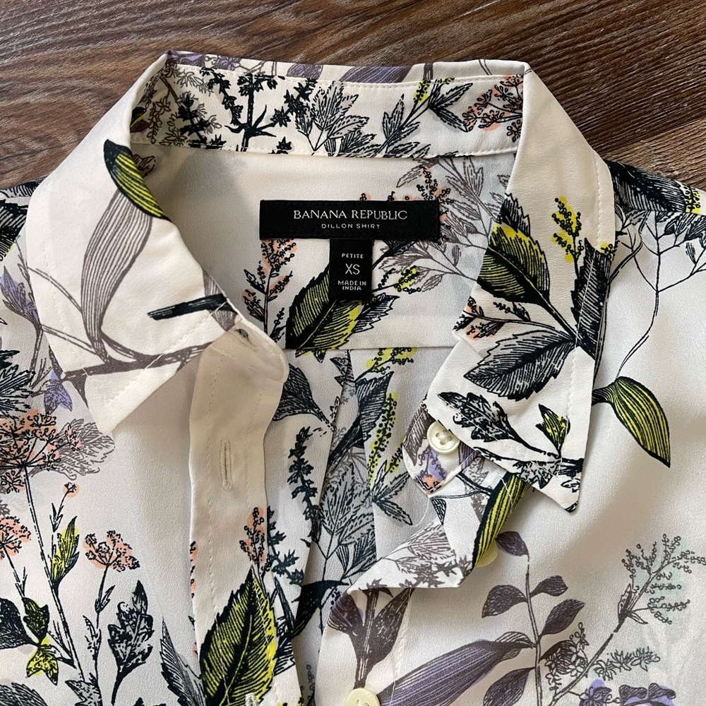 Banana Republic Botanical Print Blouse sz XS